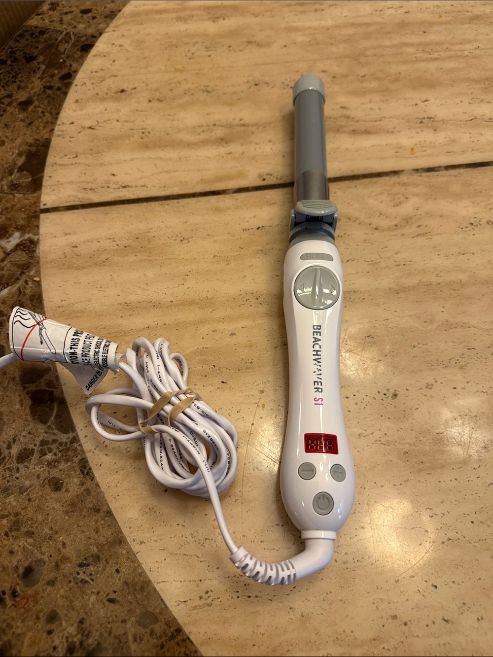 The Beachwaver Co. White and Gray Curling Wand